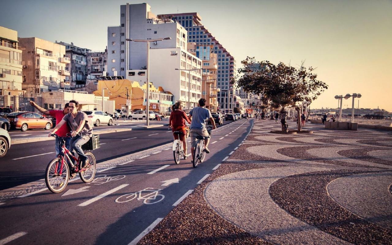 Wom Allenby Pod Tel Aviv